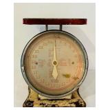 K - Vintage Kitchen Scale and Hand Egg Beater Set
