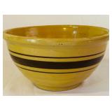 K - Set of 2 Vintage Stoneware Mixing Bowls - Green and Yellow