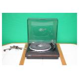 Realistic LAB-120 Automatic Turntable - No Cartridge.