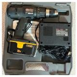 S - Ryobi CTH1802K 18V Cordless Drill-Driver Set with Charger and Case