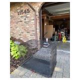 G - Collapsible Large Metal Pet Crate 24x27x36 Inch