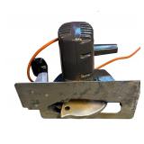 U - Black & Decker 7-1/4 Inch Deluxe Saw Type A