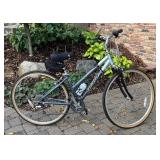 G - Giant Farrago Hybrid Bicycle