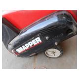 SNAPPER LE SNOW THROWER