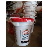 LOT OF 10 5 GALLON BUCKETS WITH LIDS