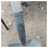 Spade and Shingle Shovels