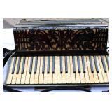 Vintage Accordiana NY Accordian and Case