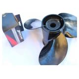 Brand New Boat Propeller 13.75x15p