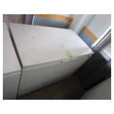 Magic Chef Chest Freezer 27"x46"x35"