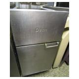 Dean Gas Deep Fryer 16"x29"x45"