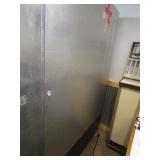 Norpole Freezer 53"x33"x83"