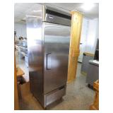 Atosa Freezer 27"x31"x83"