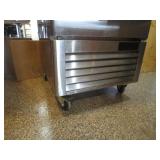 Atosa Freezer 27"x31"x83"