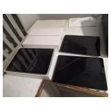 (3) iPads