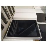 (3) iPads