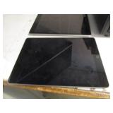 (3) iPads