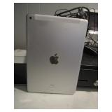 (3) iPads