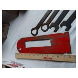 DeWalt Phillips Bit Set, Trowels, Tool Wrenches, Putty Pencil, Mirror Holders, and Miscellaneous Fasteners