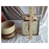 Hanson Utility Scale and Vintage Kitchen Scale with Bowl