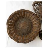 Set of 3 Woven Brown Wicker Baskets with Handle and Decorative Vase