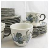 METLOX "Poppytrail" Stoneware Dinnerware Set with Blue Grape Pattern, 27 Pieces
