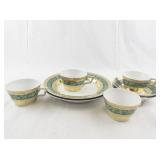 WWI KPM (Königliche Porzellan-Manufaktur) Set of 4 Porcelain Tea Cups with Saucers and Plates Gold and Green Ivy Design