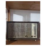 Vintage Zenith Solid State FM/AM Radio with Wood Cabinet