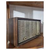Vintage Zenith Solid State FM/AM Radio with Wood Cabinet