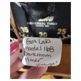 Vintage GraLab Model 168 Darkroom Timer by Dimco-Gray Company