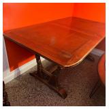 Vintage Table with two leaves and 6 chairs