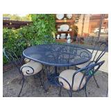 Vintage Outdoor Patio Set with Metal Mesh Table with Umbrella Stand and 6 Chairs