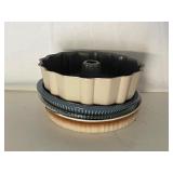Set of 4 Bakeware Pieces including Bundt Pan, Pie Plate, Casserole and Glass Dish