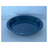 Set of 4 Bakeware Pieces including Bundt Pan, Pie Plate, Casserole and Glass Dish