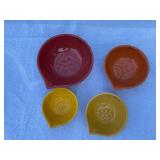 Set of 6 Dinner Plates, 5 Drip Glaze Mugs, and 4 Ceramic Measuring Bowls
