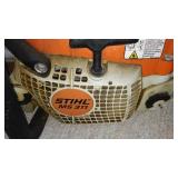 Stihl Chain Saw, 18 in. Bar, with Extra Chains (4).
