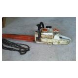 Stihl Chain Saw, 18 in. Bar, with Extra Chains (4).