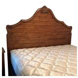 LL - King Size Wood Bed Frame with Ornate Headboard