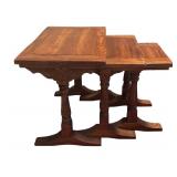 LL - Set of 3 Oak Nesting Tables with Turned Legs
