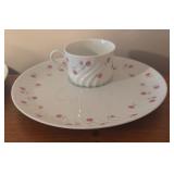 LL - Set of 4 Vintage Fine Seyei China Dainty Rose Snack Plates with Cups