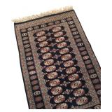 LL - Handwoven Oriental Rug with Geometric Pattern