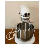 LL - Hobart KitchenAid Stand Mixer with Bowl and Attachments