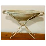LL - Decorative Vintage-Style Metal Bowl with Iron Stand