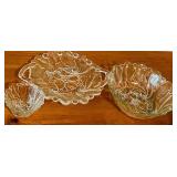 LL - Set of 3 Pressed Glass Serving Bowls with Floral Pattern