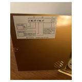 LL - Vintage Howard Miller Dual Chime Brass Mantel Clock