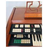 Electronic Organ