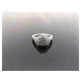 .925 Sterling Silver Diamond Accented Ring Size 7