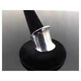 .925 Sterling Silver Ring Size 7.5