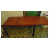 Expandable Table 30" x 52" x 29". Extra Pull-Out Leaf is 19.5"