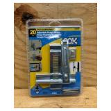 Hanging kits (lot of 19)