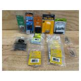Assorted miscellaneous items ( lot of 13 )